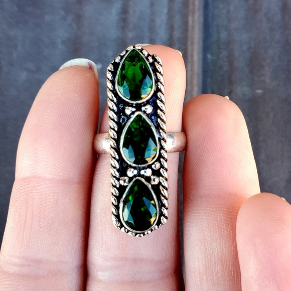 New Green Topaz 925 Silver Ring. - Picture 7 of 10